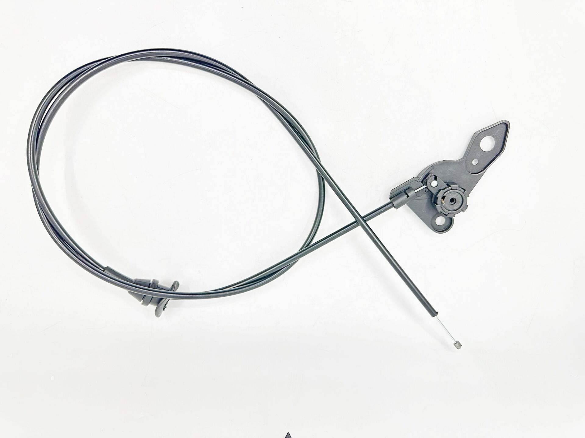 BMW 3 SERİSİ MOTOR KAPUT İÇDEN AÇMA TELİ E36/4 YAN SANAYİ