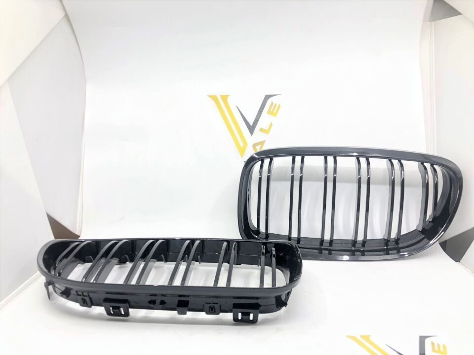 BMW 3 SERİSİ PANJUR TAKIM PARLAK SİYAH ÇİFT IZGARALI E90.LCI YAN SANAYİ