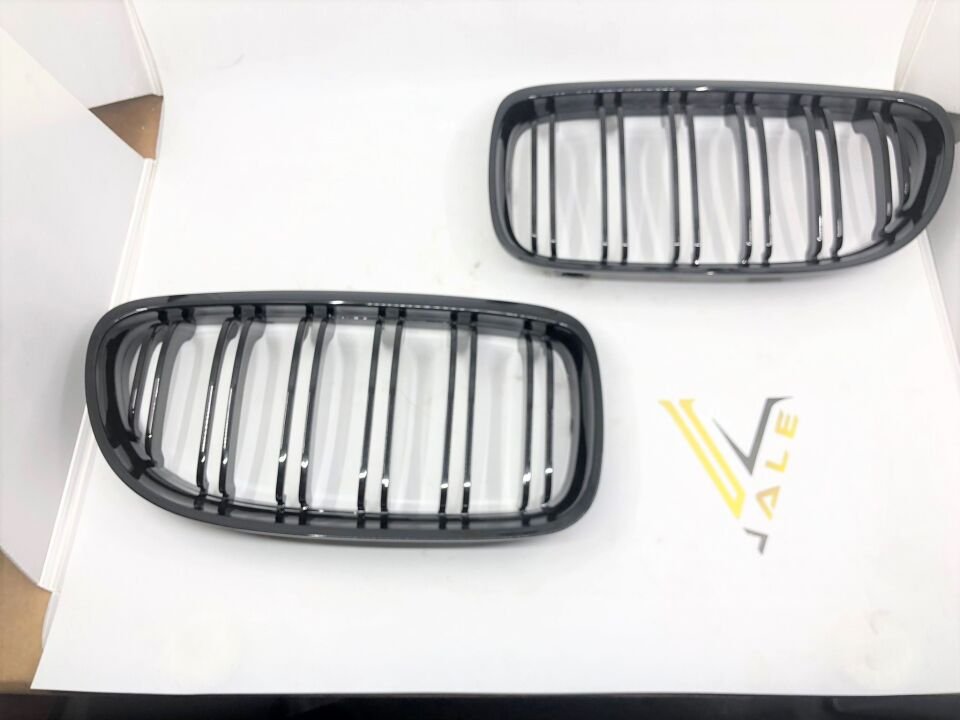 BMW 3 SERİSİ PANJUR TAKIM PARLAK SİYAH ÇİFT IZGARALI E90.LCI YAN SANAYİ