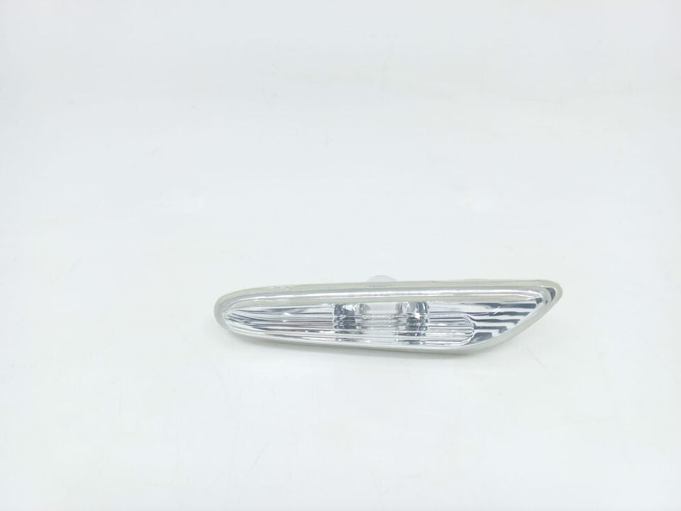 BMW 5 SERİSİ ÖN ÇAMURLUK SİNYALİ BEYAZ - R - E60 YAN SANAYİ