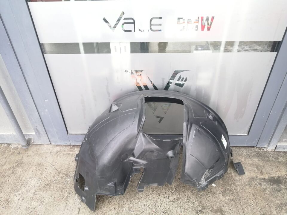 BMW 5 SERİSİ ÖN ÇAMURLUK DAVLUMBAZI - R - TAYVAN E60.E61 YAN SANAYİ