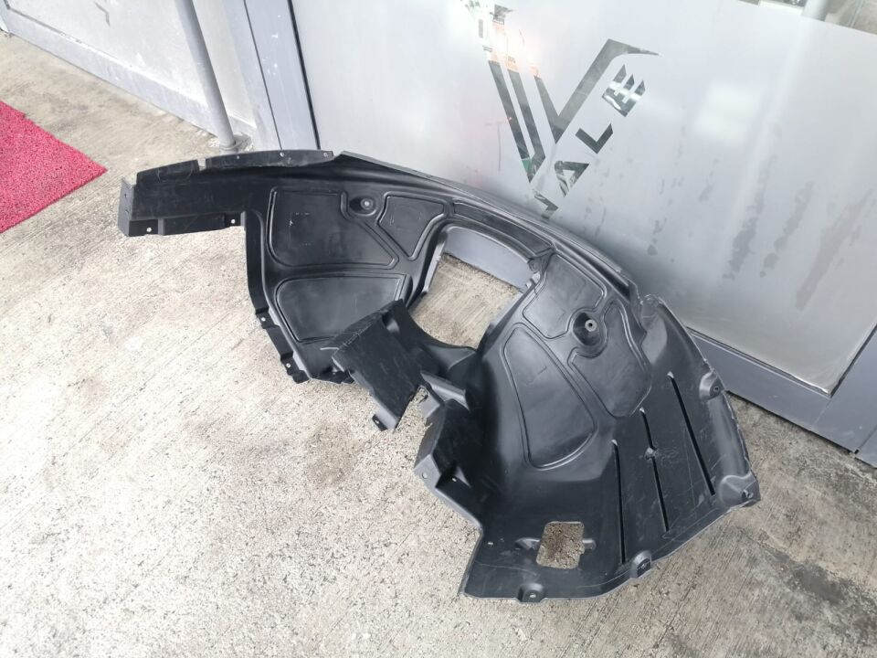 BMW 5 SERİSİ ÖN ÇAMURLUK DAVLUMBAZI - R - TAYVAN E60.E61 YAN SANAYİ