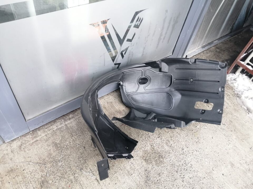 BMW 5 SERİSİ ÖN ÇAMURLUK DAVLUMBAZI - R - TAYVAN E60.E61 YAN SANAYİ