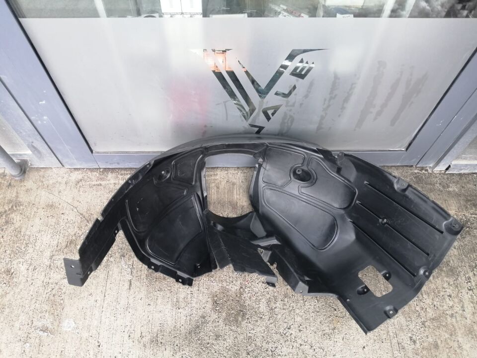 BMW 5 SERİSİ ÖN ÇAMURLUK DAVLUMBAZI - R - TAYVAN E60.E61 YAN SANAYİ