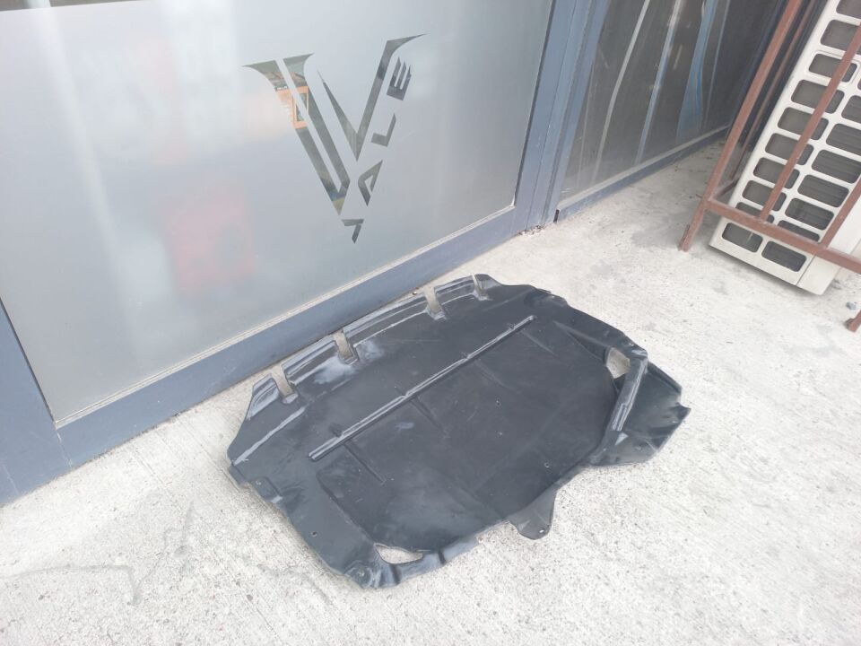 BMW 5 SERİSİ MOTOR ALT MUHAFAZA BAKALİTİ E39.M52.M54 YAN SANAYİ