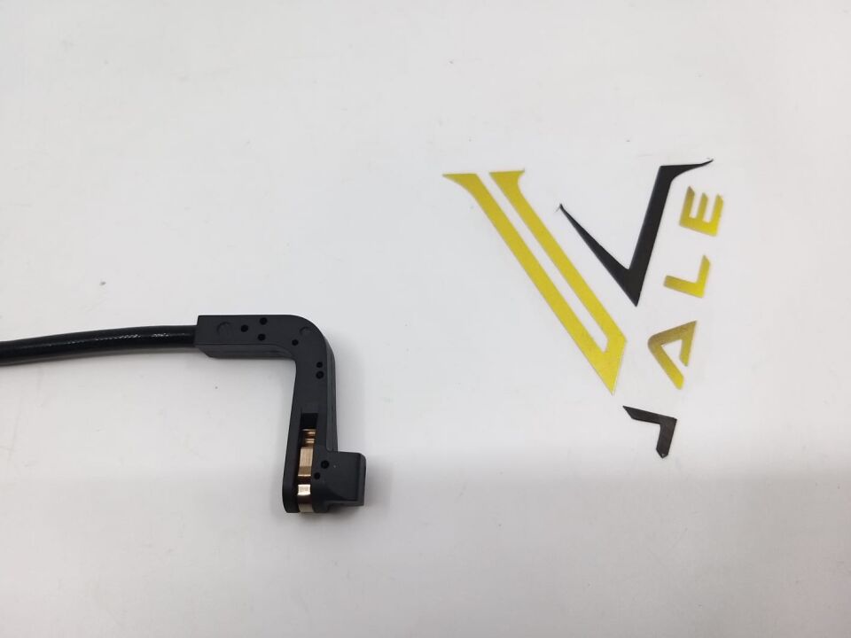 BMW 5 SERİSİ ÖN BALATA İKAZ FİŞİ E60.E61 YAN SANAYİ