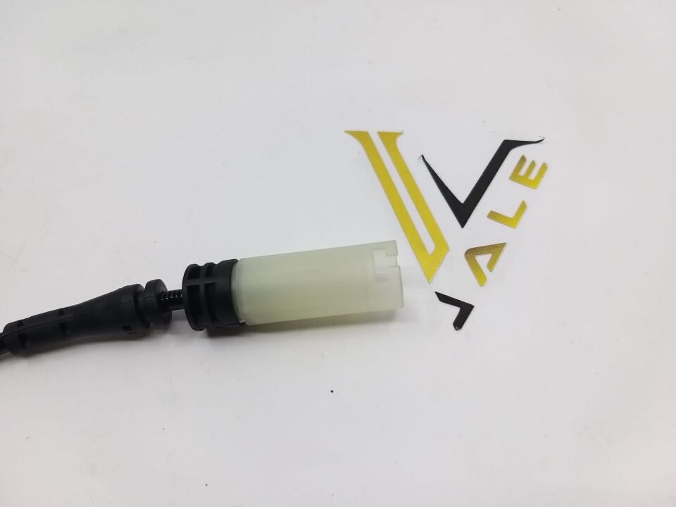 BMW 5 SERİSİ ÖN BALATA İKAZ FİŞİ E60.E61 YAN SANAYİ