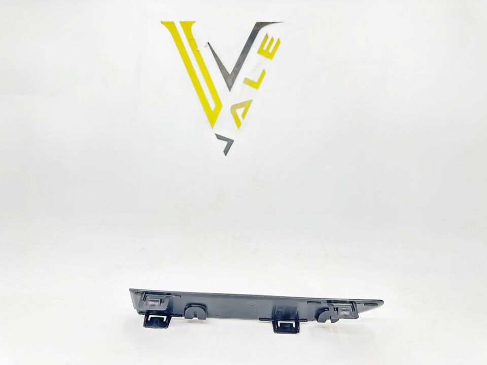 BMW X5 SERİSİ ÖN TAMPON ÇEKİ KAPAĞI - L - E53.E.M. YAN SANAYİ