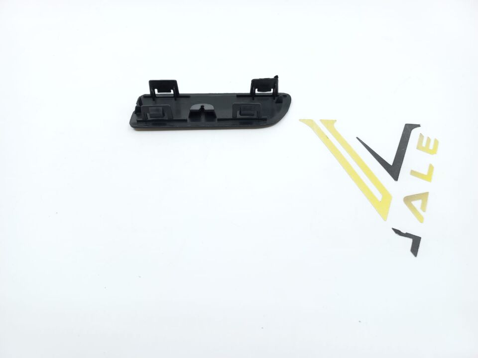 BMW X5 SERİSİ ÖN TAMPON ÇEKİ DEMİR KAPAĞI - L - E53.Y.M YAN SANAYİ