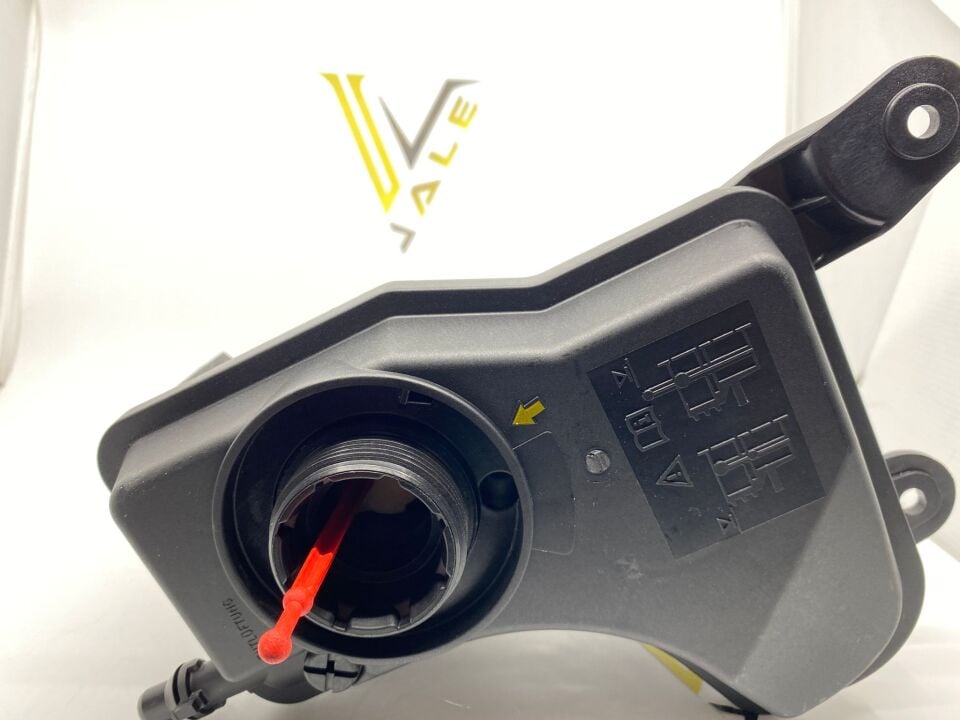 BMW 1-3 SERİSİ RADYATÖR SU DEPOSU E87.E90.18d.20d.25d.30d.35d FEBİ