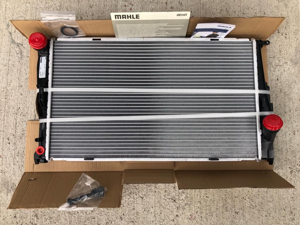 BMW 1-3 SERİSİ SU RADYATÖRÜ E87.E90.18d.20d BEHR