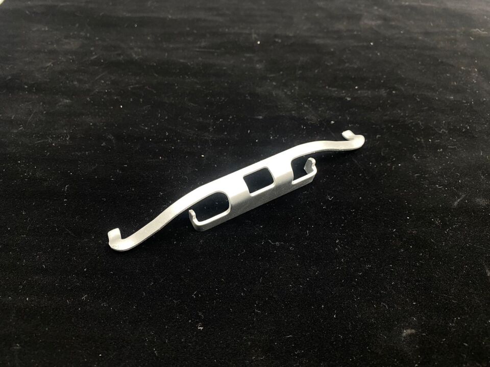 BMW 3 - 5 SERİSİ ARKA FREN BALATA YAYI - SAC - E46.E36.E34.E87 TEXTAR