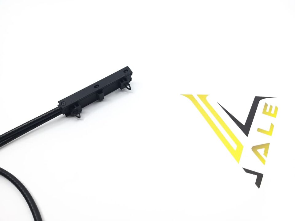 BMW X5 SERİSİ KAPUT TELİ ORTA F15 YAN SANAYİ