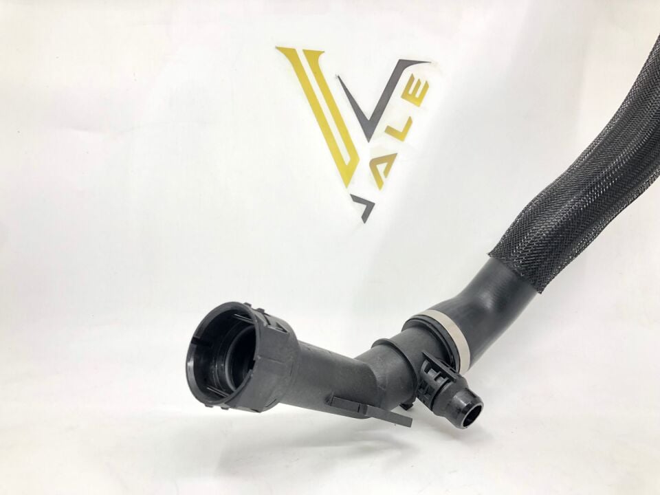 BMW 1-3-4 SERİSİ RADYATÖR ÜST HORTUMU F20.F30.F36.F32 YAN SANAYİ