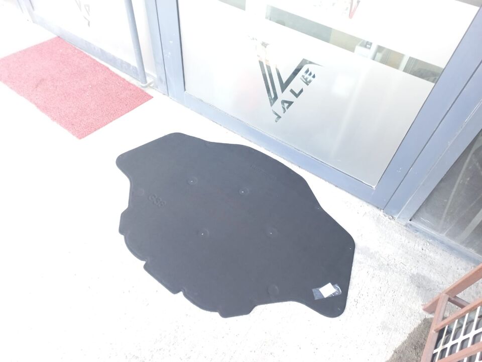 BMW 5 SERİSİ MOTOR KAPUT KEÇESİ G30 YAN SANAYİ