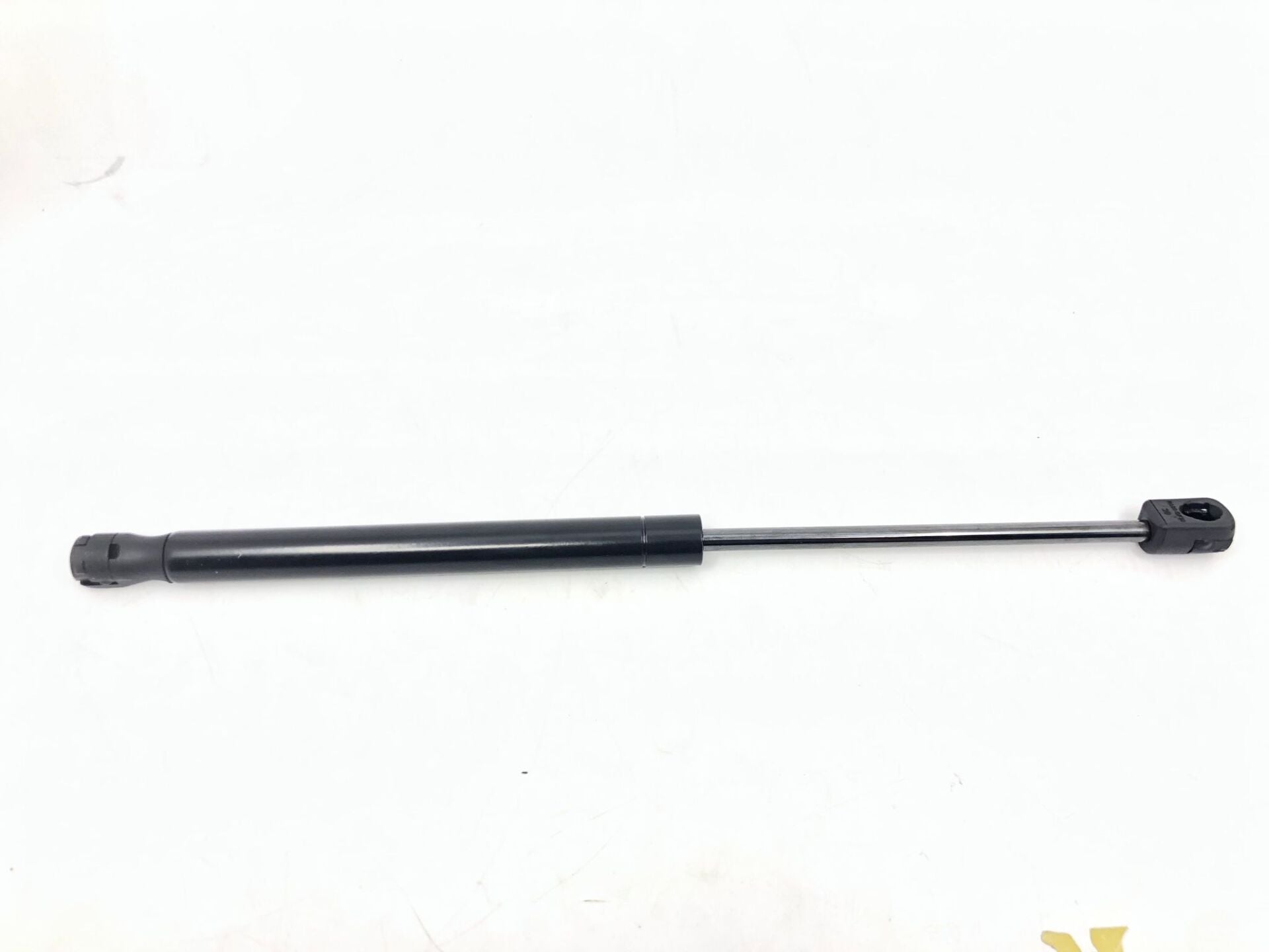 BMW 3 SERİSİ BAGAJ KAPAK AMORTİSÖRÜ F30 YAN SANAYİ