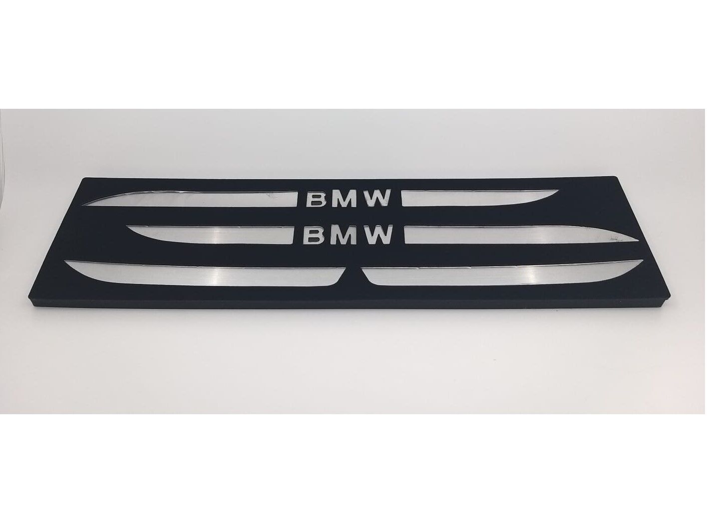 BMW 5 SERİSİ KAPI ALT EŞİĞİ KAPLAMA EŞİK YAZILARI BMW F10. YAN SANAYİ