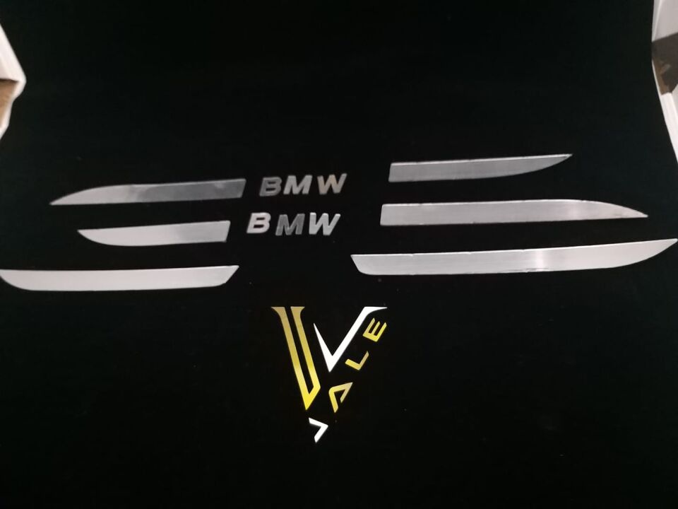 BMW 5 SERİSİ KAPI ALT EŞİĞİ KAPLAMA EŞİK YAZILARI BMW F10. YAN SANAYİ