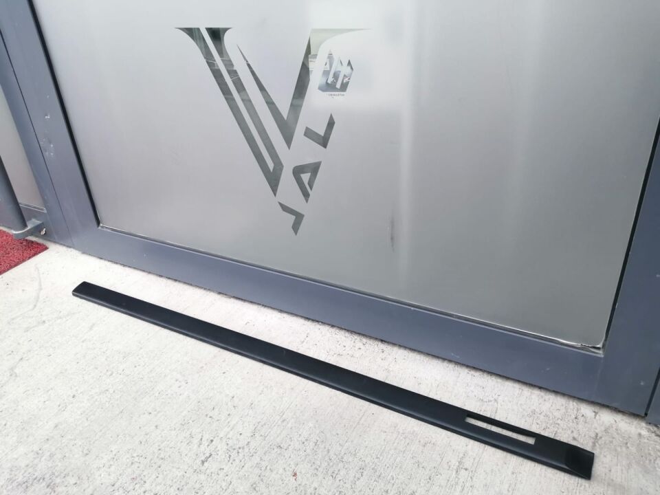 BMW 3 SERİSİ KAPI ÇITASI  - R - M - E36/2 YAN SANAYİ