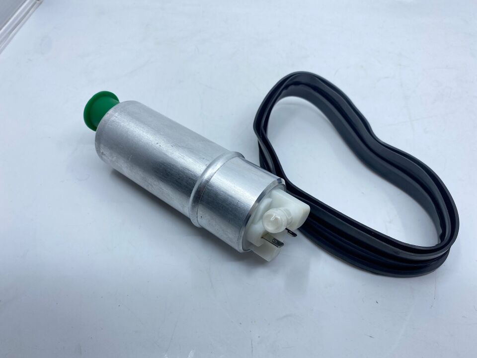 BMW 5 SERİSİ BENZİN POMPASI - TEK - E39 HELLA