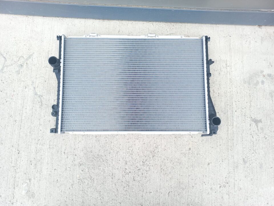 BMW 5 SERİSİ SU RADYATÖRÜ E38.E39.540 YAN SANAYİ