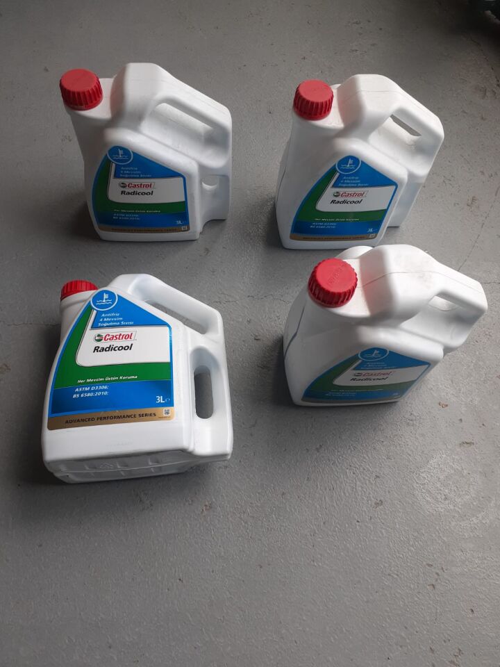 MAVİ ANTİFİRİZ - 3  LİTRE - TÜM MODELLER CASTROL