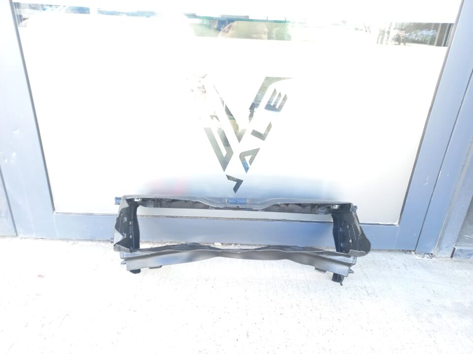 BMW 3 SERİSİ RADYATÖR ÜST HAVA KANALI F30 YAN SANAYİ