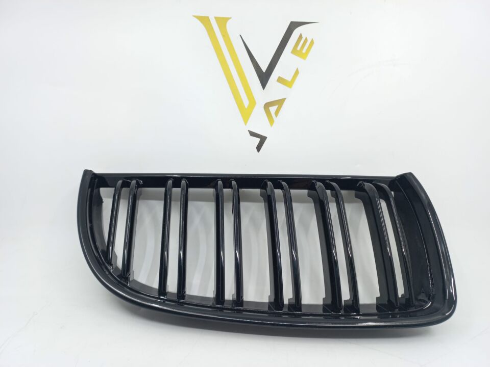 BMW 3 SERİSİ PANJUR BÖBREK TAKIMI PARLAK SİYAH - M - E90 YAN SANAYİ