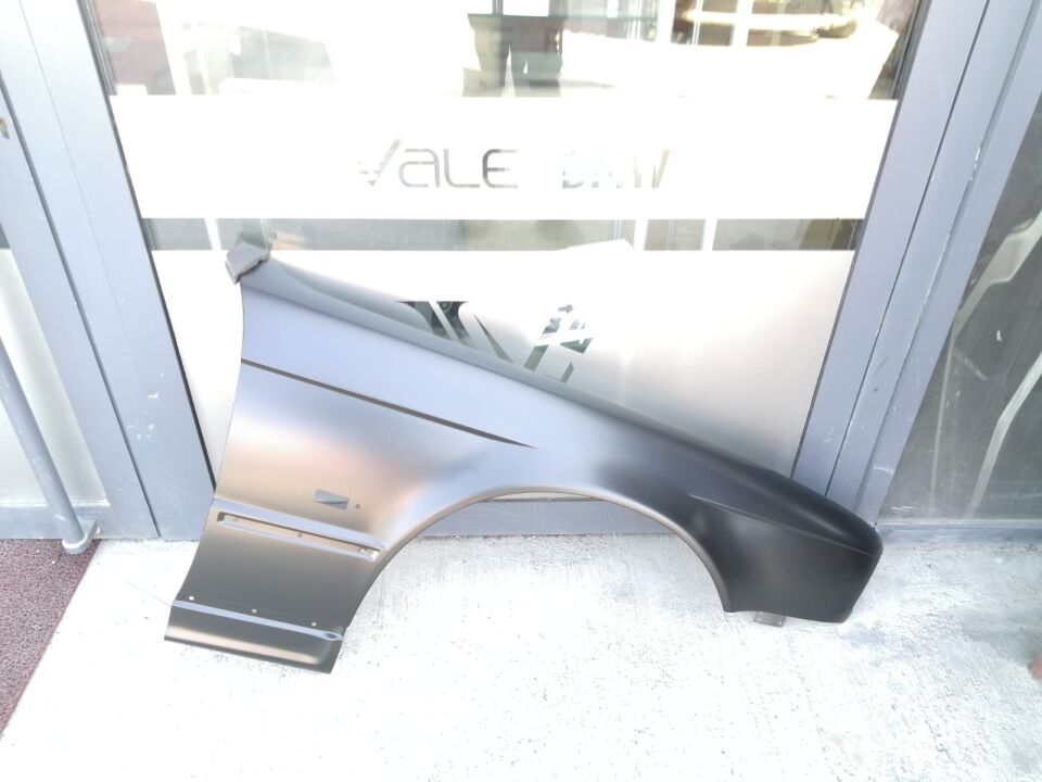 BMW 5 SERİSİ ÖN ÇAMURLUK - R - DELİKLİ - E34 YAN SANAYİ