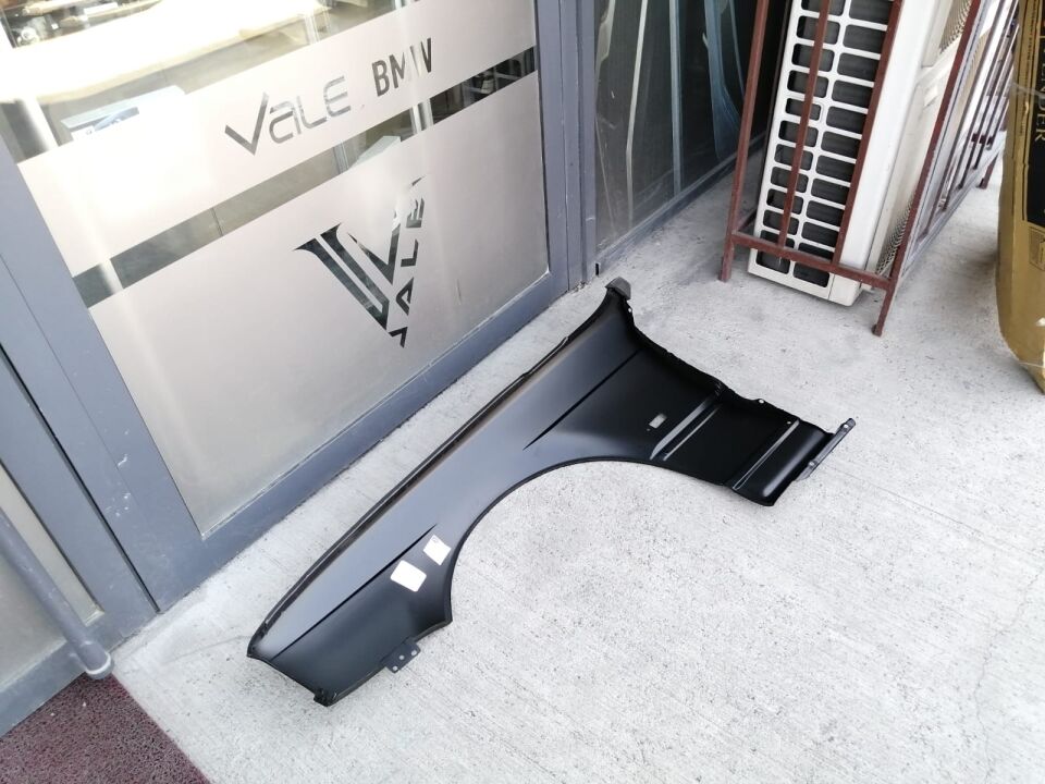 BMW 5 SERİSİ ÖN ÇAMURLUK - R - DELİKLİ - E34 YAN SANAYİ