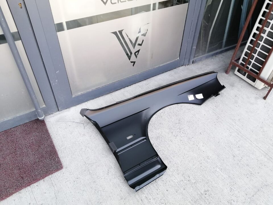 BMW 5 SERİSİ ÖN ÇAMURLUK - L - DELİKLİ - E34 YAN SANAYİ