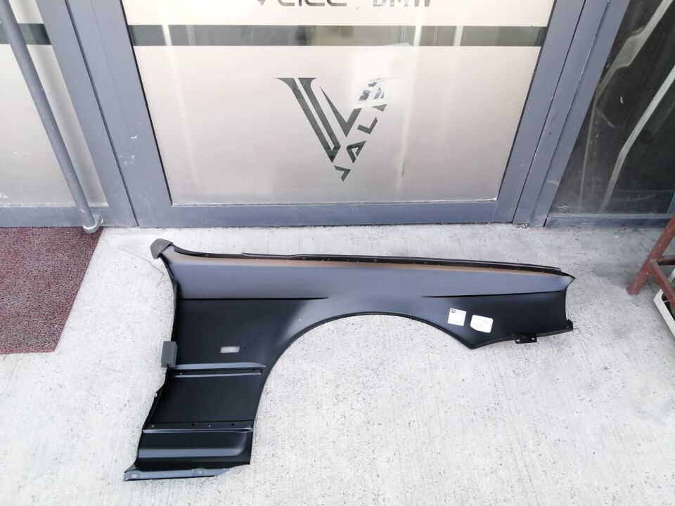 BMW 5 SERİSİ ÖN ÇAMURLUK - L - DELİKLİ - E34 YAN SANAYİ