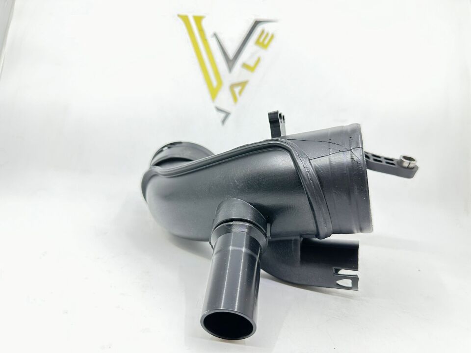 BMW 5 SERİSİ TEMİZ HAVA BORUSU - ALT YARIM - F10 YAN SANAYİ