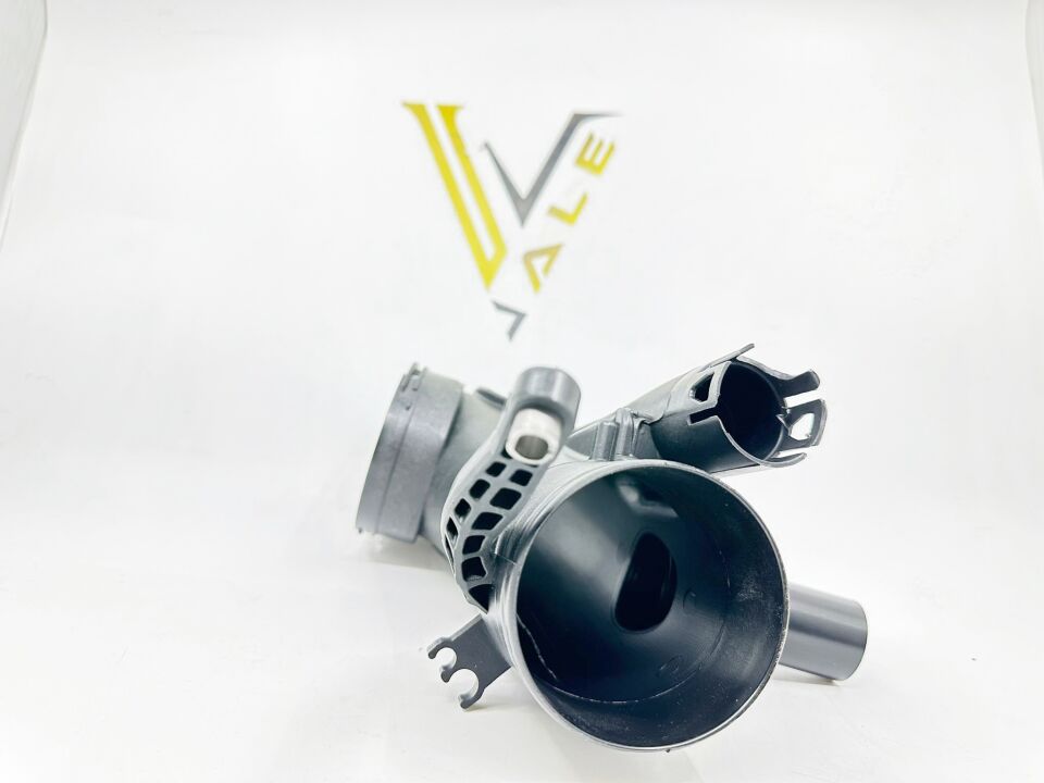 BMW 5 SERİSİ TEMİZ HAVA BORUSU - ALT YARIM - F10 YAN SANAYİ