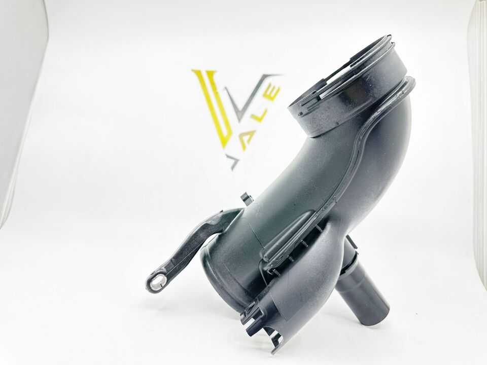 BMW 5 SERİSİ TEMİZ HAVA BORUSU - ALT YARIM - F10 YAN SANAYİ