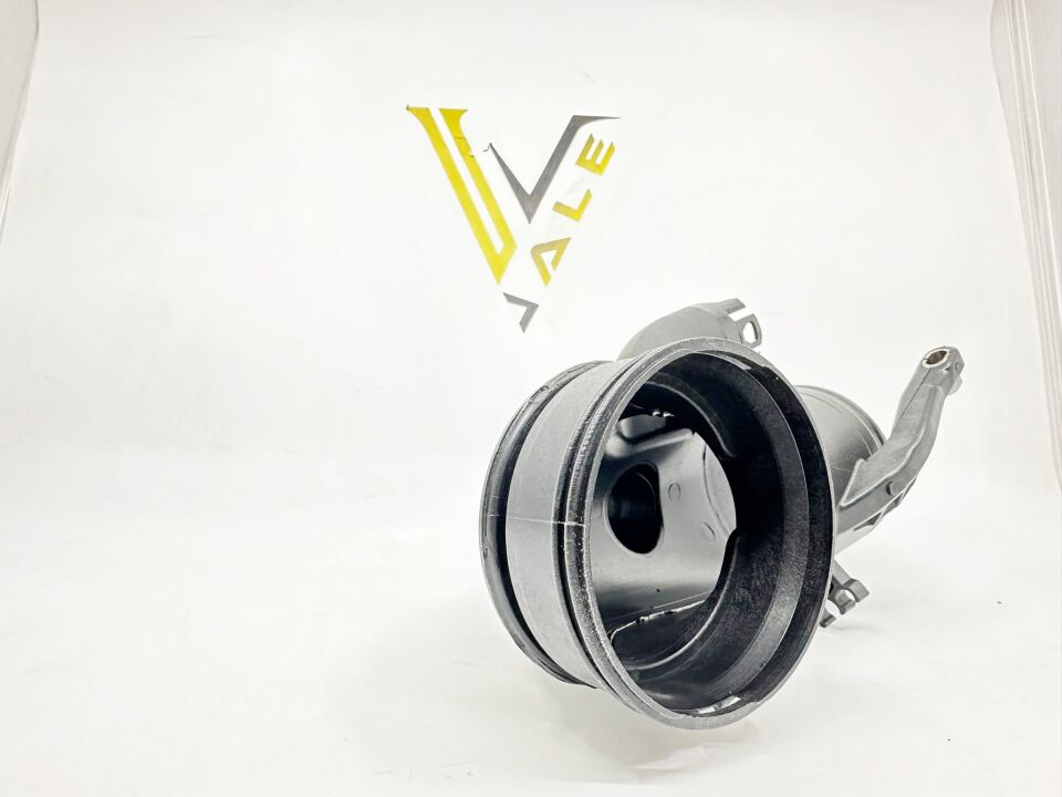 BMW 5 SERİSİ TEMİZ HAVA BORUSU - ALT YARIM - F10 YAN SANAYİ