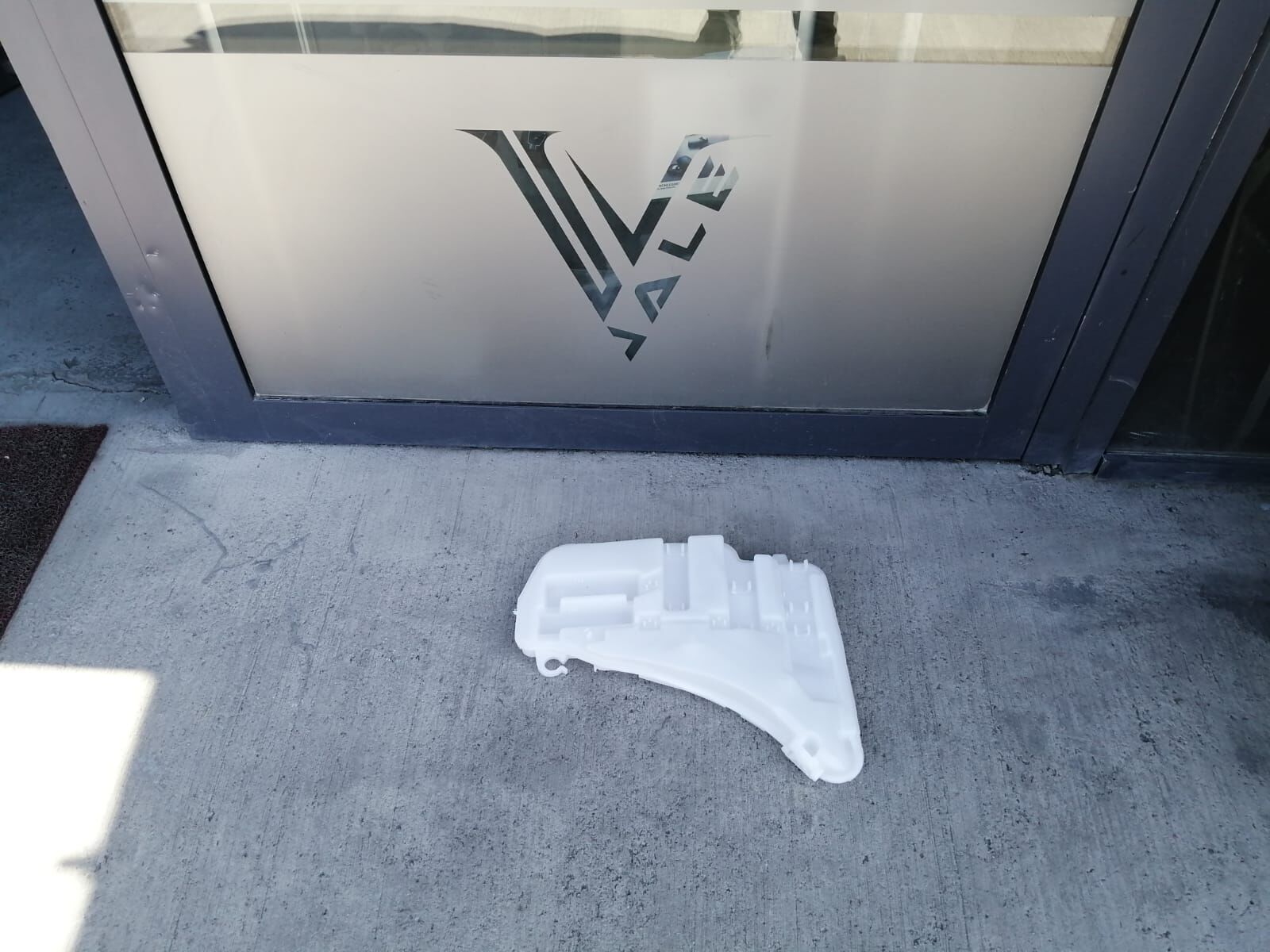 BMW 5 SERİSİ FAR YIKAMA SU DEPOSU F10 YAN SANAYİ