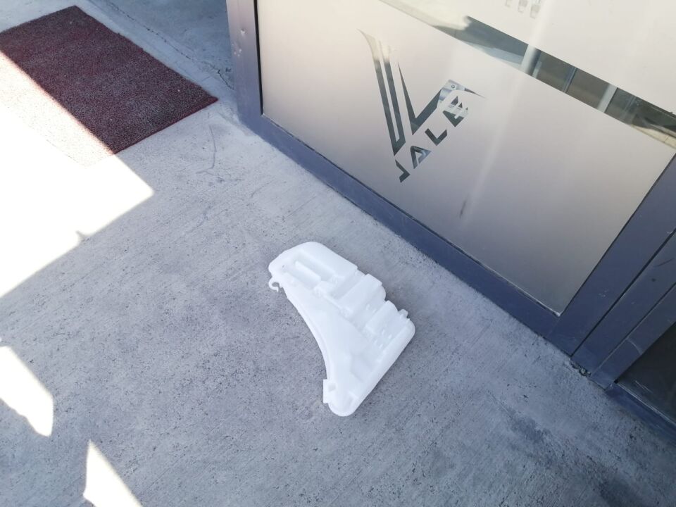 BMW 5 SERİSİ FAR YIKAMA SU DEPOSU F10 YAN SANAYİ