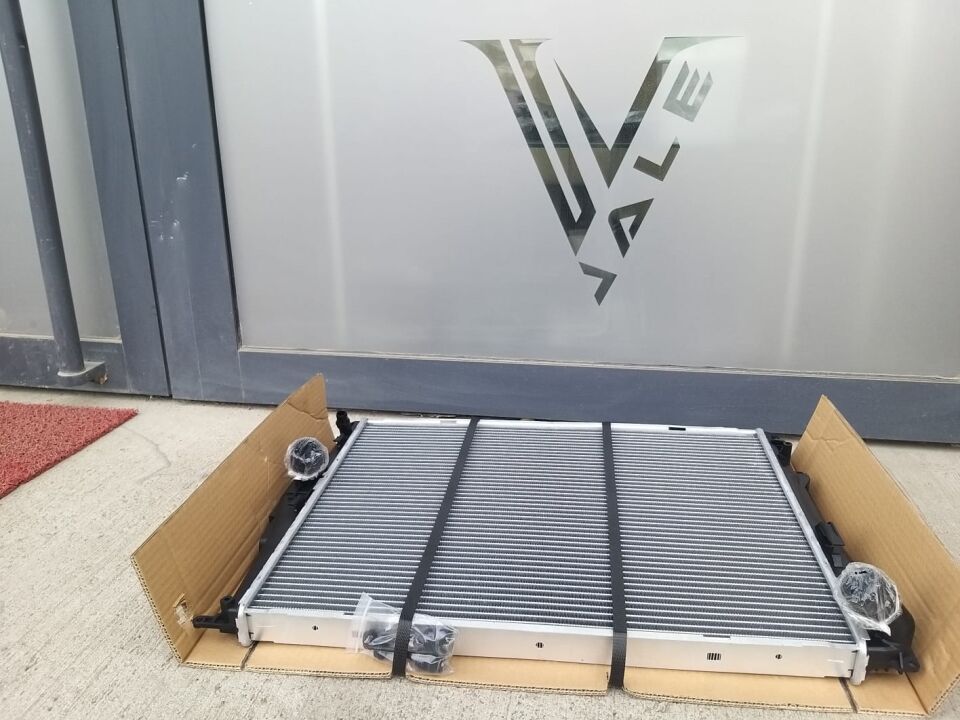 BMW 1-3 SERİSİ SU RADYATÖRÜ - OTOMATİK - E87.E90.E92.X1 VALEO