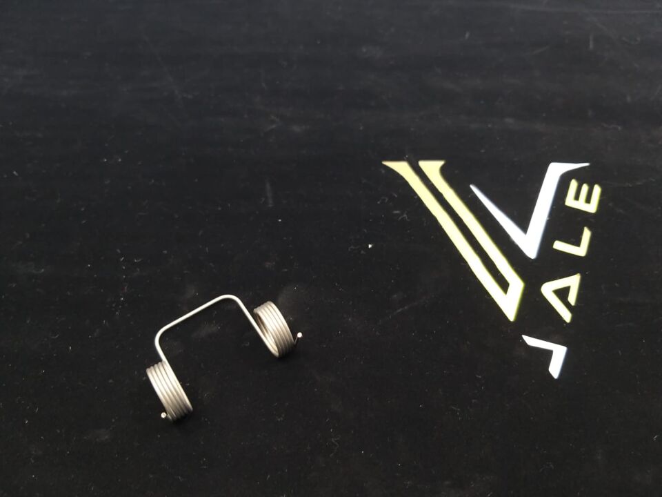 BMW 5 SERİSİ FAR FİSKİYE KAPAK YAYI F10 ORJİNAL