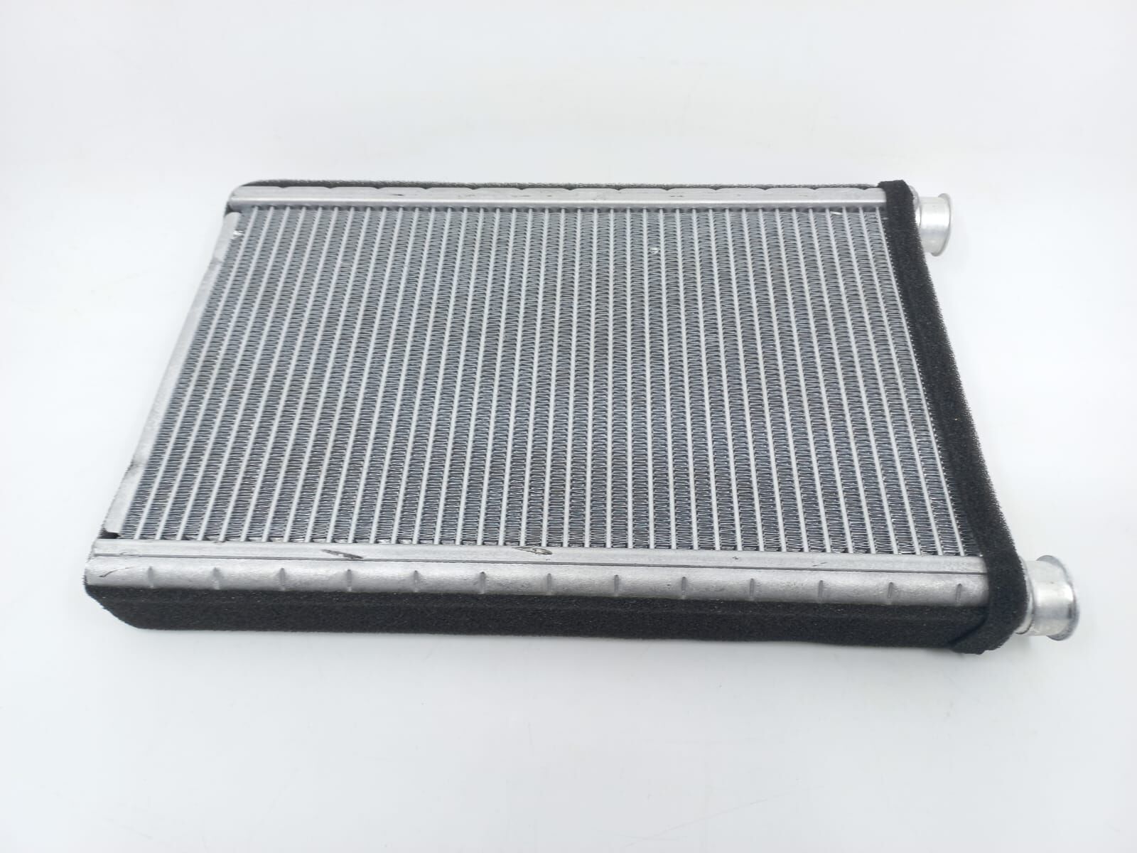 BMW 1-3 SERİSİ KALORİFER RADYATÖRÜ E90.E87.E92.E93 YAN SANAYİ