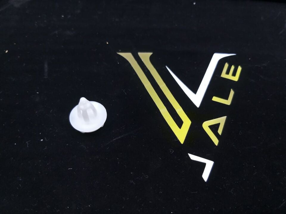 BMW 3 - 5 SERİSİ KAPI DÖŞEME KLİPSİ E34.E36.E46.E39 10 LU YAN SANAYİ