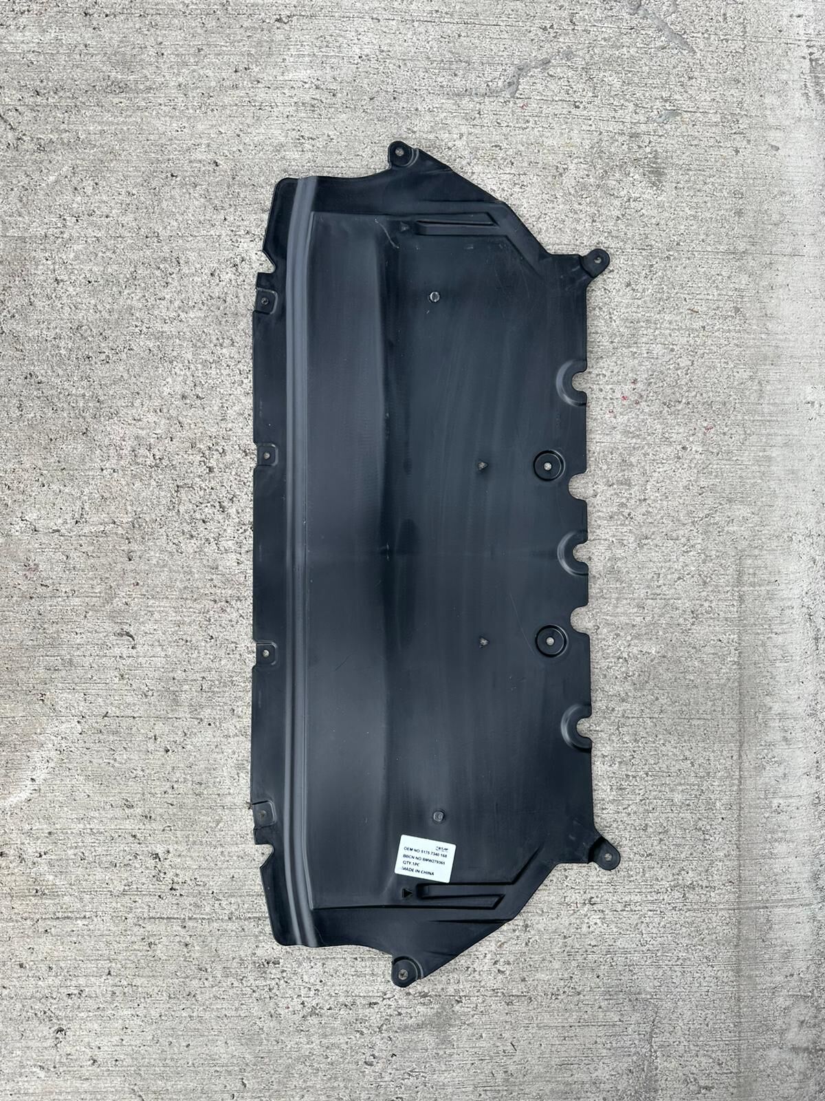 BMW 5 SERİSİ MOTOR ALT MUHAFAZA ÖN G30 YAN SANAYİ