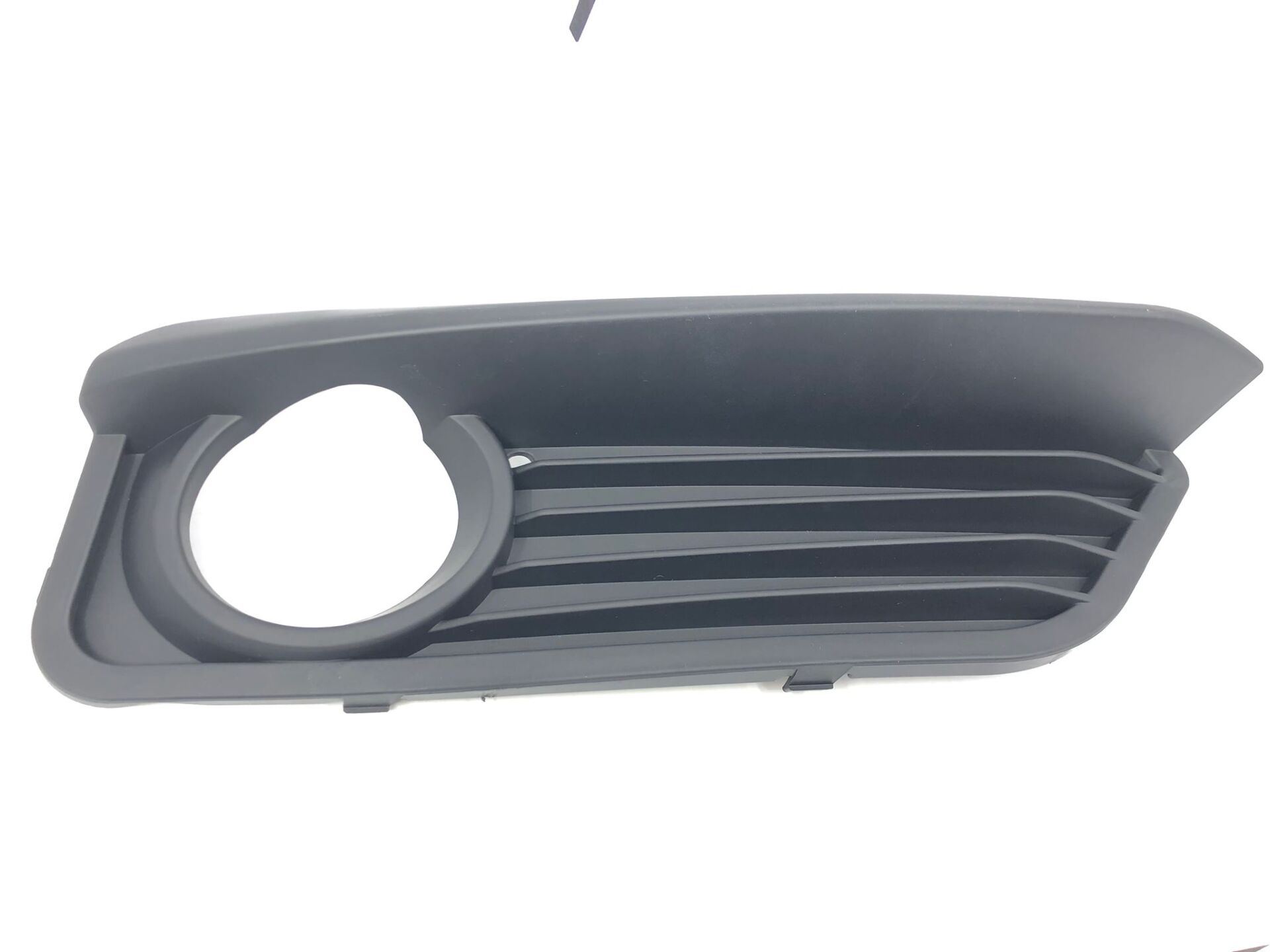 BMW 1 SERİSİ SİS ÇERÇEVESİ - R - F20 LCİ YAN SANAYİ