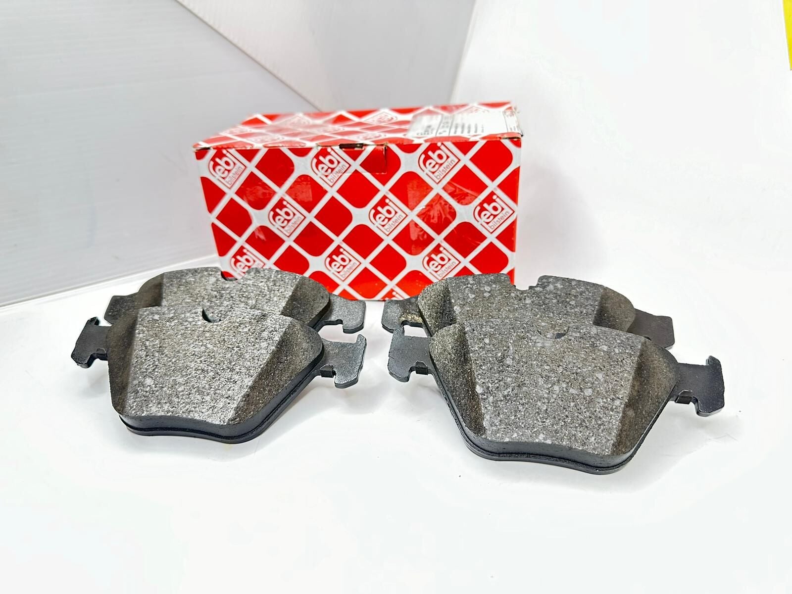 BW 5 SERİSİ ÖN FREN BALATASI - DAR SAC - E60.F10 YAN SANAYİ