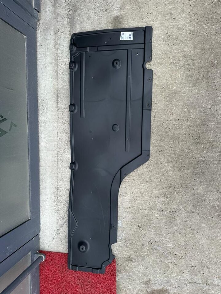 BMW 5 SERİSİ MARŞBİYEL ALT KORUMA KAPLAMASI - R - E60 YAN SANAYİ