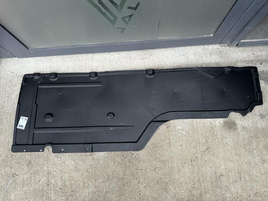 BMW 5 SERİSİ MARŞBİYEL ALT KORUMA KAPLAMASI - L - E60 YAN SANAYİ