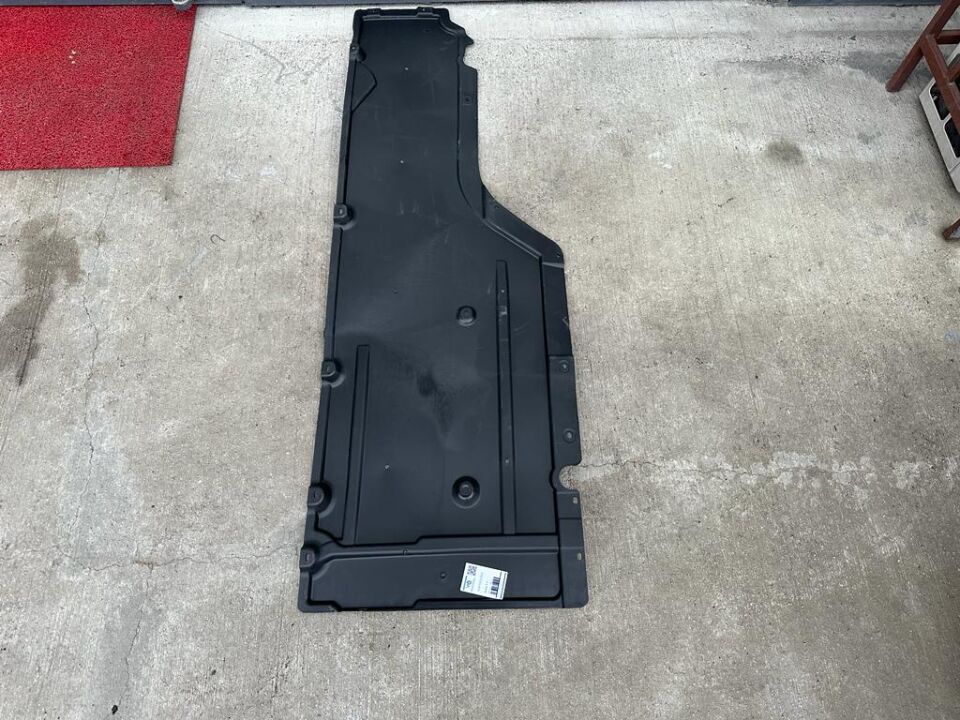 BMW 5 SERİSİ MARŞBİYEL ALT KORUMA KAPLAMASI - L - E60 YAN SANAYİ