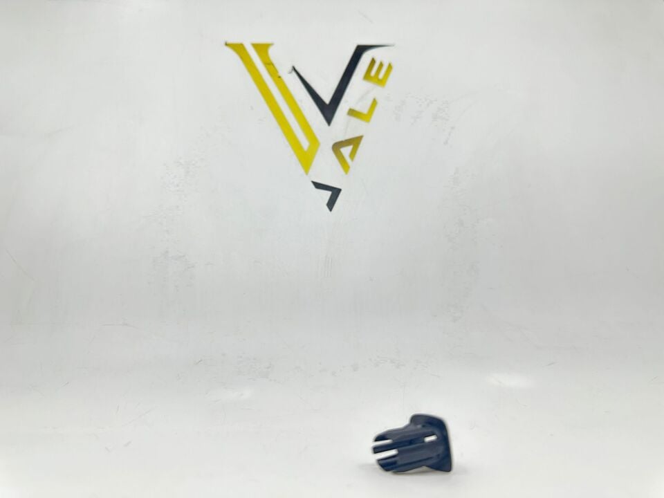 BMW 5 SERİSİ KAPI DÖŞEME KİLİT DİL ÇERÇEVESİ F10 ORJNAL