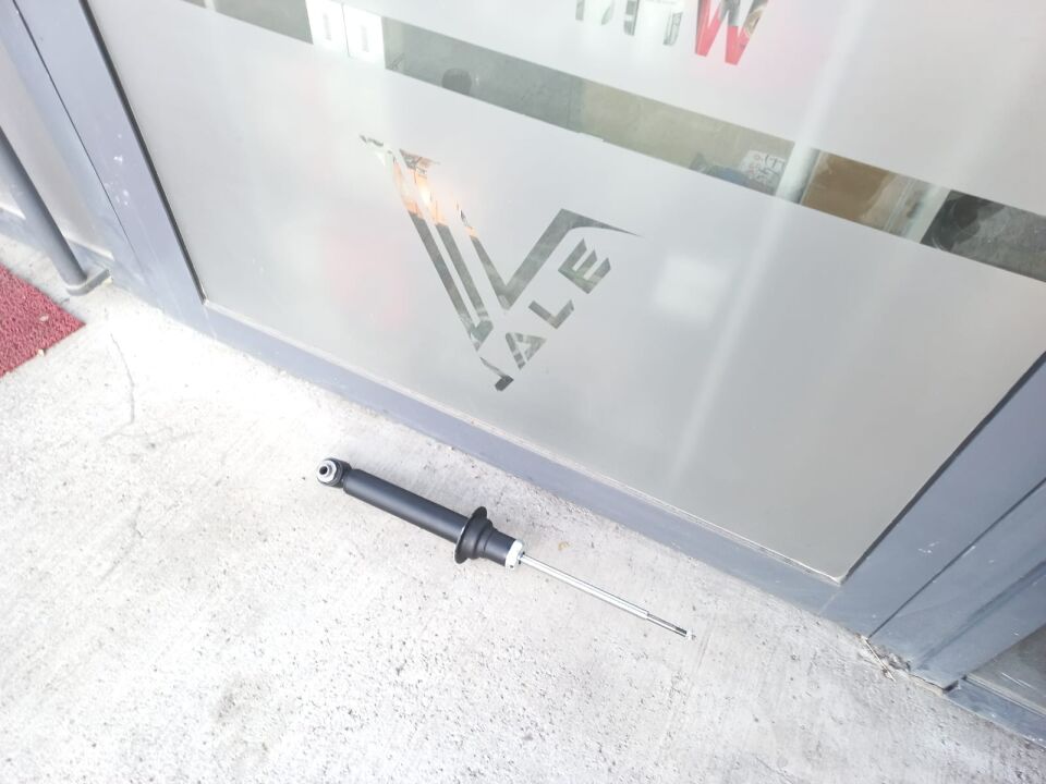 BMW 5 SERİSİ ARKA AMORTİSÖR E39 YAN SANAYİ